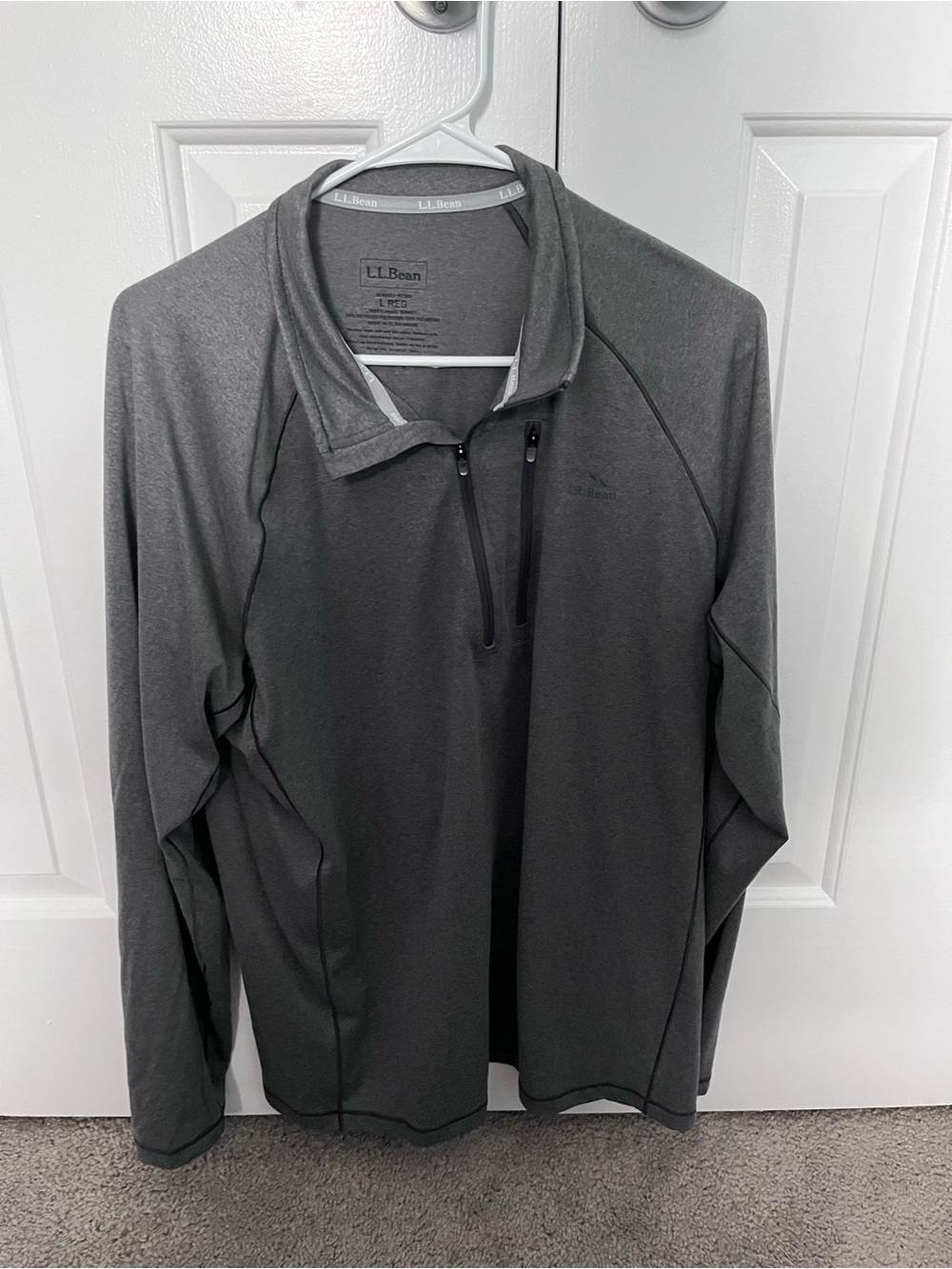 LL Bean Men’s Large Gray Long sleeve shirt lightweight 1/4 zip